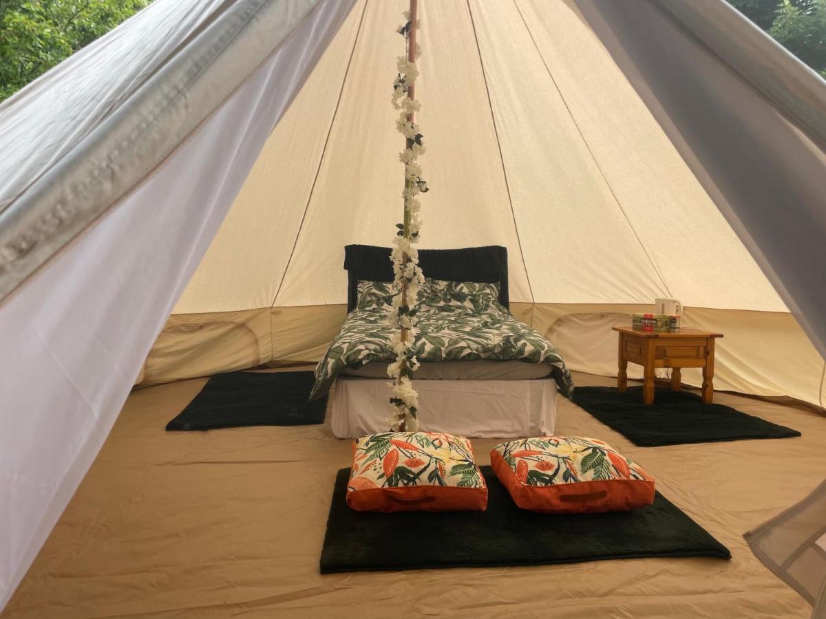 Отель Luxury Glamping At The Riverside Скегнесс Экстерьер фото